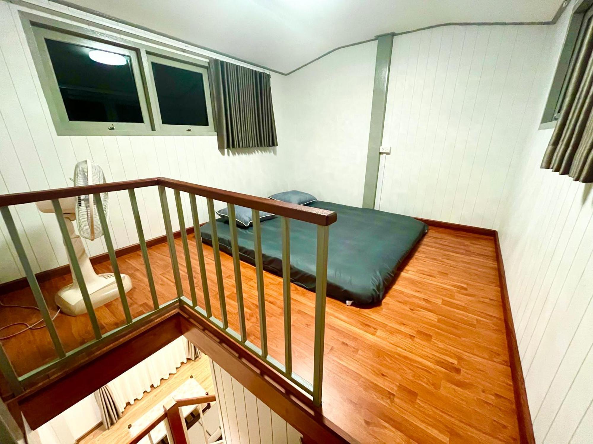 Number9 Bangkoknoi Bkk Hotel Exterior photo